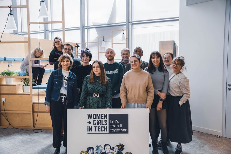 photo de la team women and girls in tech